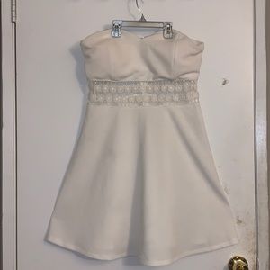 White strapless dress